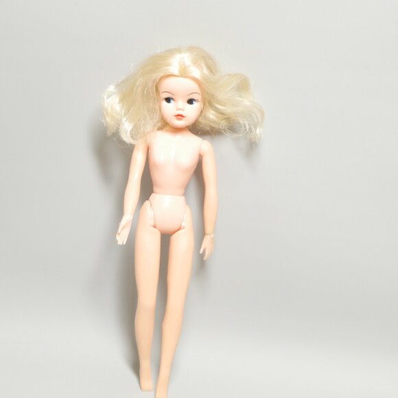 Sindy Doll Marx 033055X 1970s Original Dress Toy - Picture 6 of 12